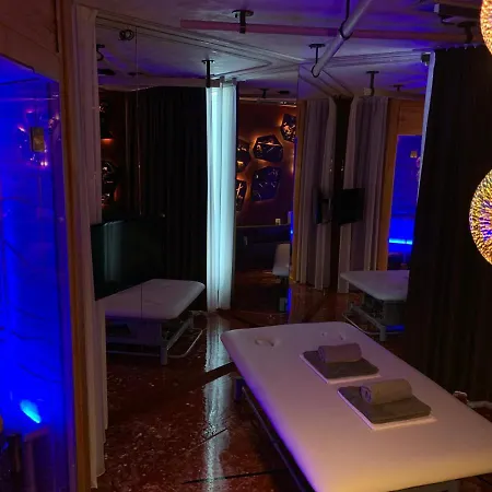 Hotel Smarthotel Nezvalova Archa 4*