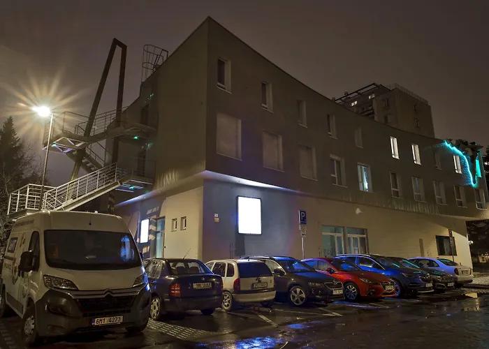 ホテル Smarthotel Nezvalova Archa 4*
