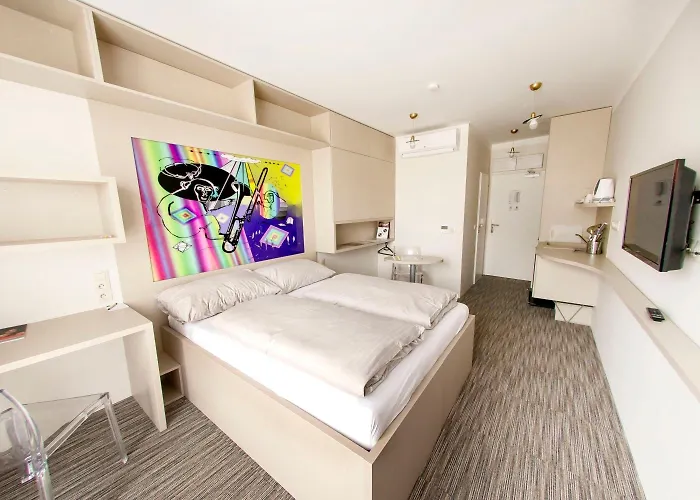Hotel Smarthotel Nezvalova Archa 4*